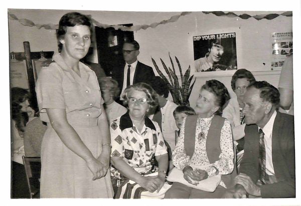 1972 Passing out Parade of the Senior Non-Commissioned Officers Course, Junior Non-Commissioned Officers Course and the Recruit Course, Pte Spreadborough and family