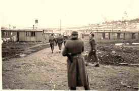 No caption - assumed Stalag 383.jpg