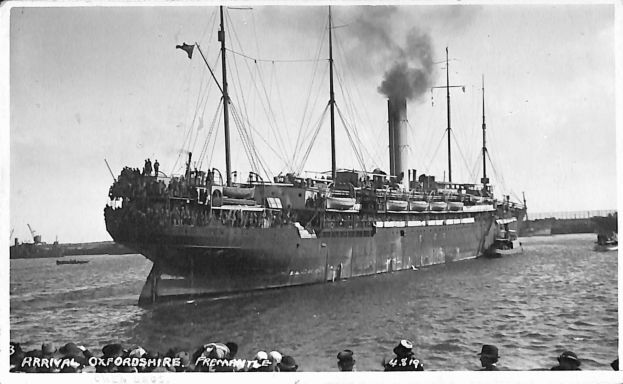 P4 Album 3 046.jpg